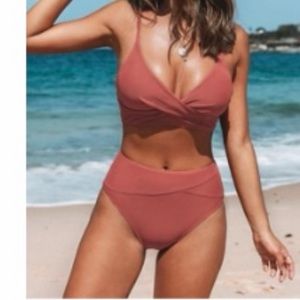 CUPSHE bikini